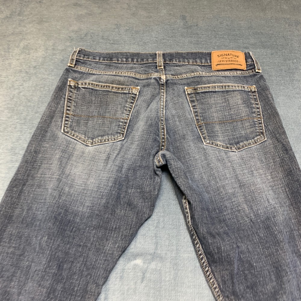 Levi Strauss Signature Jeans Mens 34x32 Blue Denim Medium Wash Straight Leg